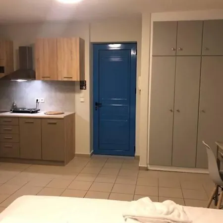 Centre Small *